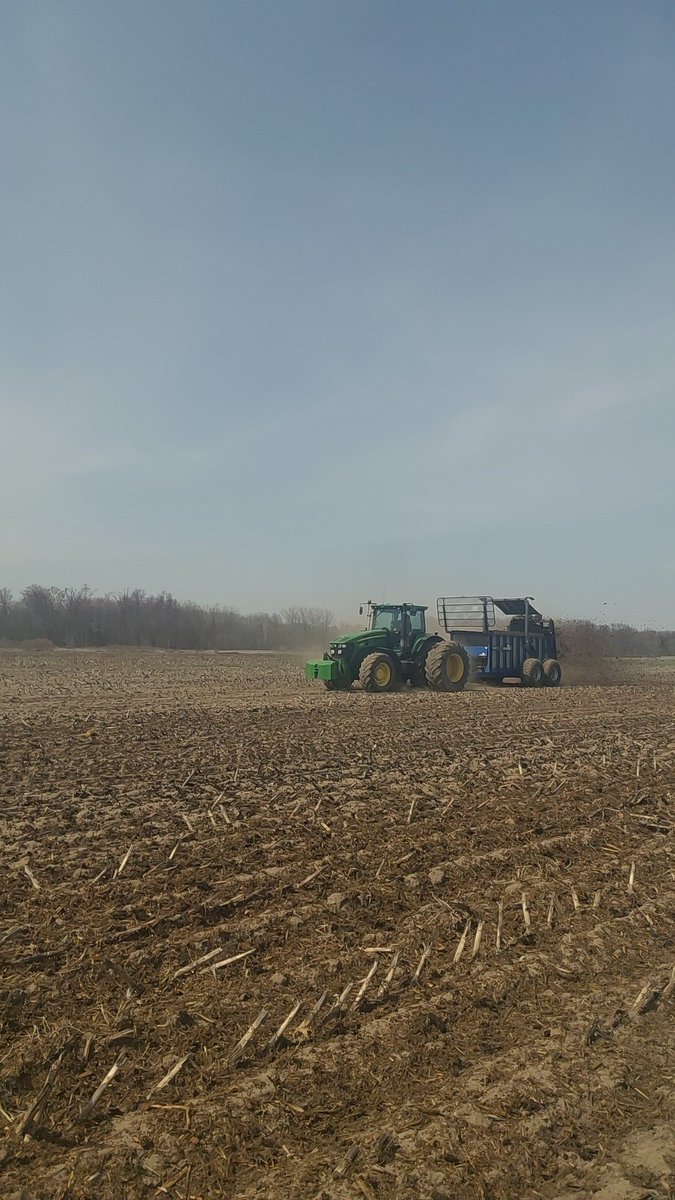matthew_heuvel's tweet photo. Both spreaders rockin today👍 call or text 2262284379 to book yours today
#spreading #spring #shity #penta #soild #rentals #customer #service https://t.co/L4MlNkEsu6