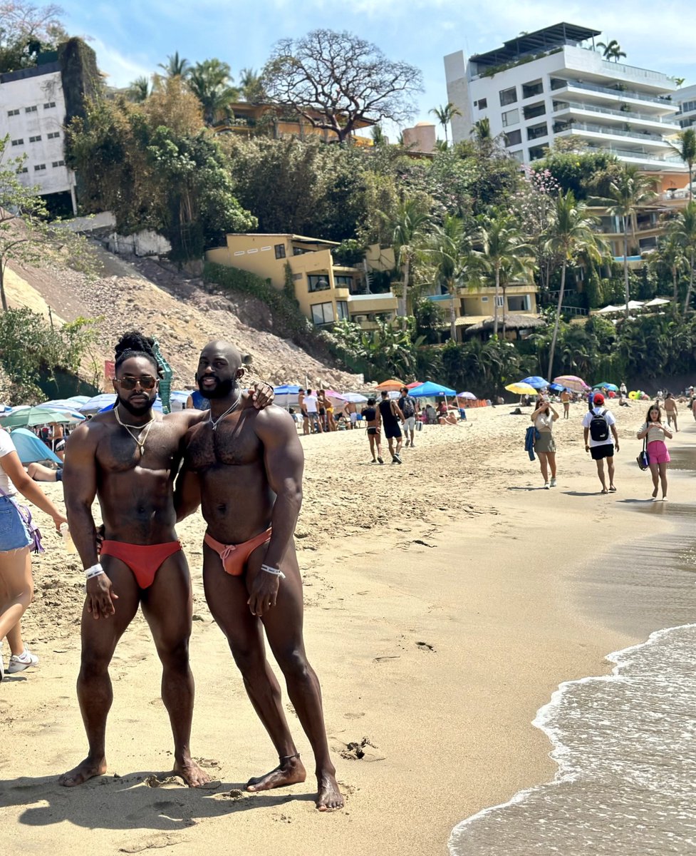 Ftcix3zWAAAqr7x?format=jpg&name=medium