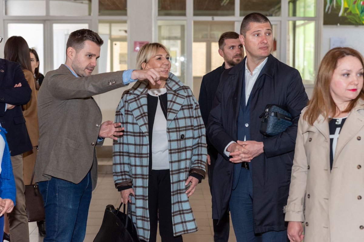 🙌 На мое големо задоволство, ООУ ,,Лазо Ангеловски” стана првото целосно инклузивно училиште во Македонија.

✅ Ова е уште една потврда за напорите да овозможиме еднакви можности за сите и доказ за успешната соработка помеѓу локалната самоуправа и нашите партнери. 

<a href="/CROinMK/">Croatia in North Macedonia</a>