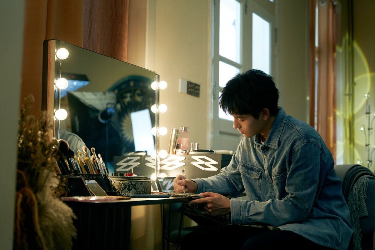 dailycfy's tweet photo. [official] 230411 #chenfeiyu studio 🚀 

(2/3)

#陈飞宇 #arthurchen #진비우 #เฉินเฟยอวี่ https://t.co/pPr7LEEQuv