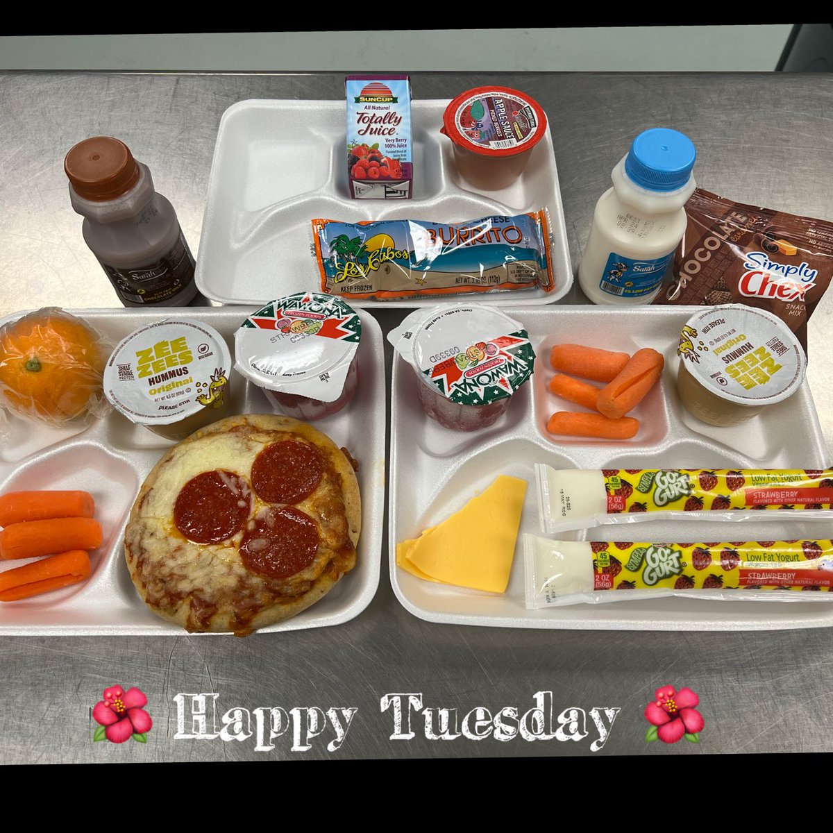 Irene_Colin77's tweet photo. 🐾 Trays of the Day 🐾

        District Menu 
Breakfast: Cheese Bean Burrito,Juice applesauce.

Lunch Combo: Selfie Pizza,Hummus cup Baby carrots,Fruit choice.

2nd Choice: Go-Gurt
        Variety Milk 
        #Team SISD https://t.co/x0FKBrnyyk
