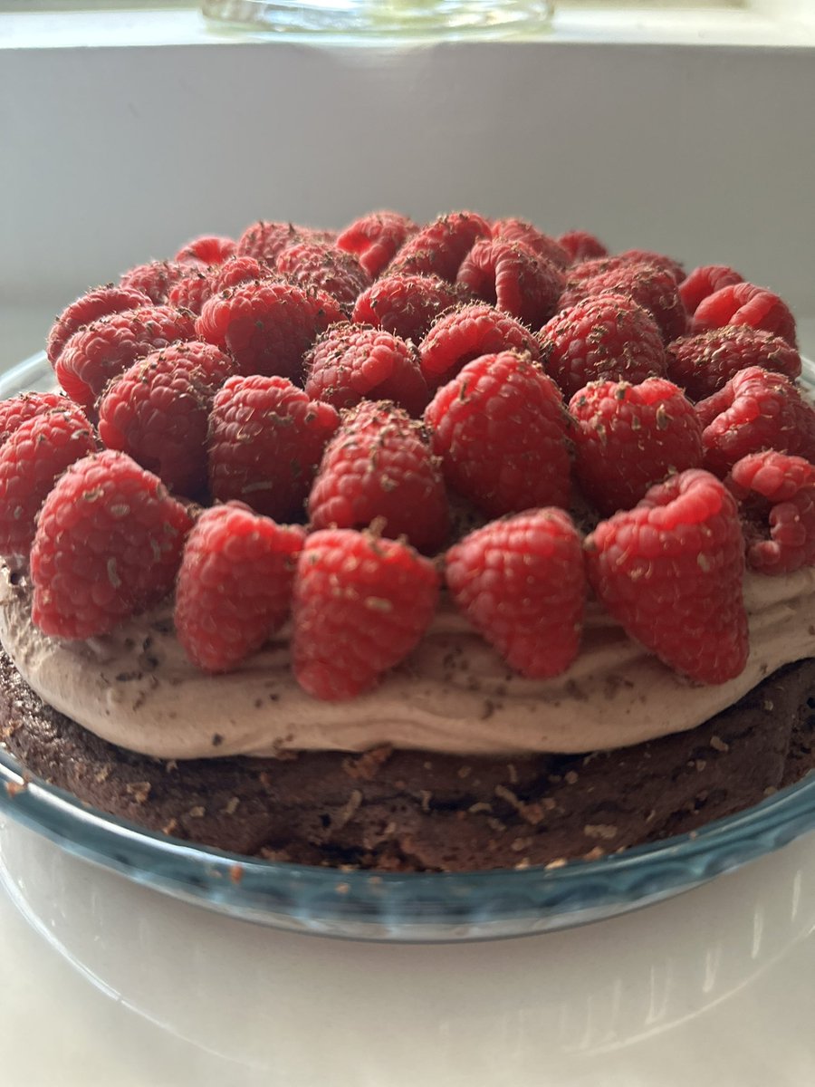 classflipper's tweet image. Low carb Chocolate Mousse Cake for Easter, courtesy of Mrs P💕🥮