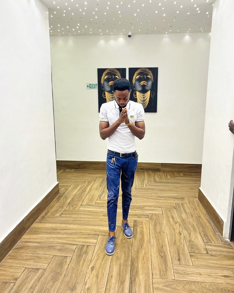 CaliofYCM's tweet photo. Life dey happen to man.. tough situations,no record label,no support. All my music projects still on hold but I won't give up because I know it will be okay in the end and if it not okay then it not the end..I keep pushing....#TeamYCM https://t.co/dFWMVASXhQ