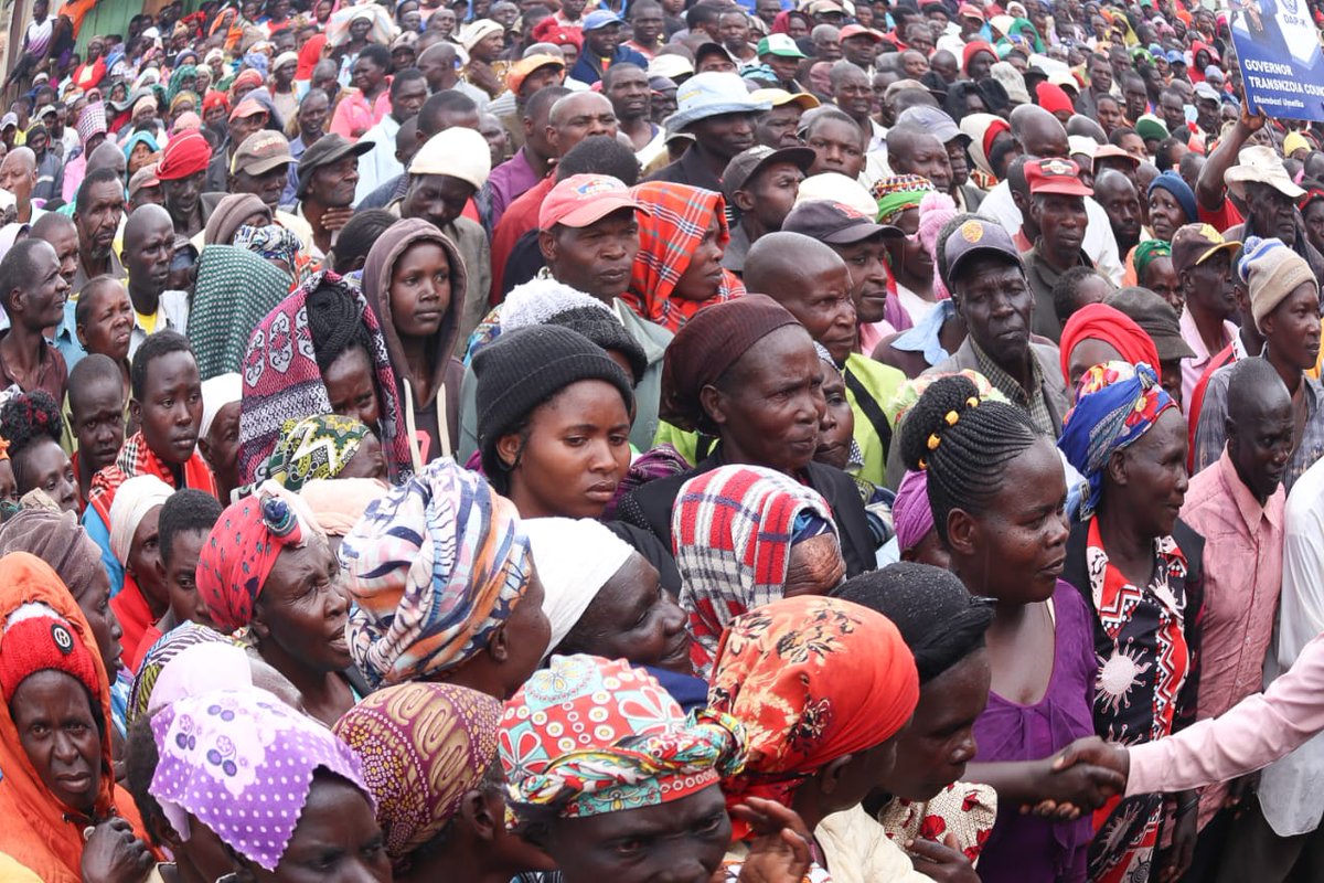 HammerHamm026's tweet photo. Food security is one of My primary goals, which I hope to achieve by empowering farmers with affordable and high-quality agriculture inputs. I continued to distribute free seeds to farmers in the Endebess Sub-county in order to fill the gap in this planting season https://t.co/ih6X8a5UQV