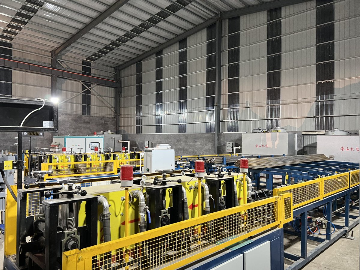 kennyluckyguy's tweet image. #mining #grindingmedia
Congratulations! We have just installed and tested three new production lines. Now we have the total annual capacity with 100,000 tons for grinding media. Thanks our staff’ effort for these days!