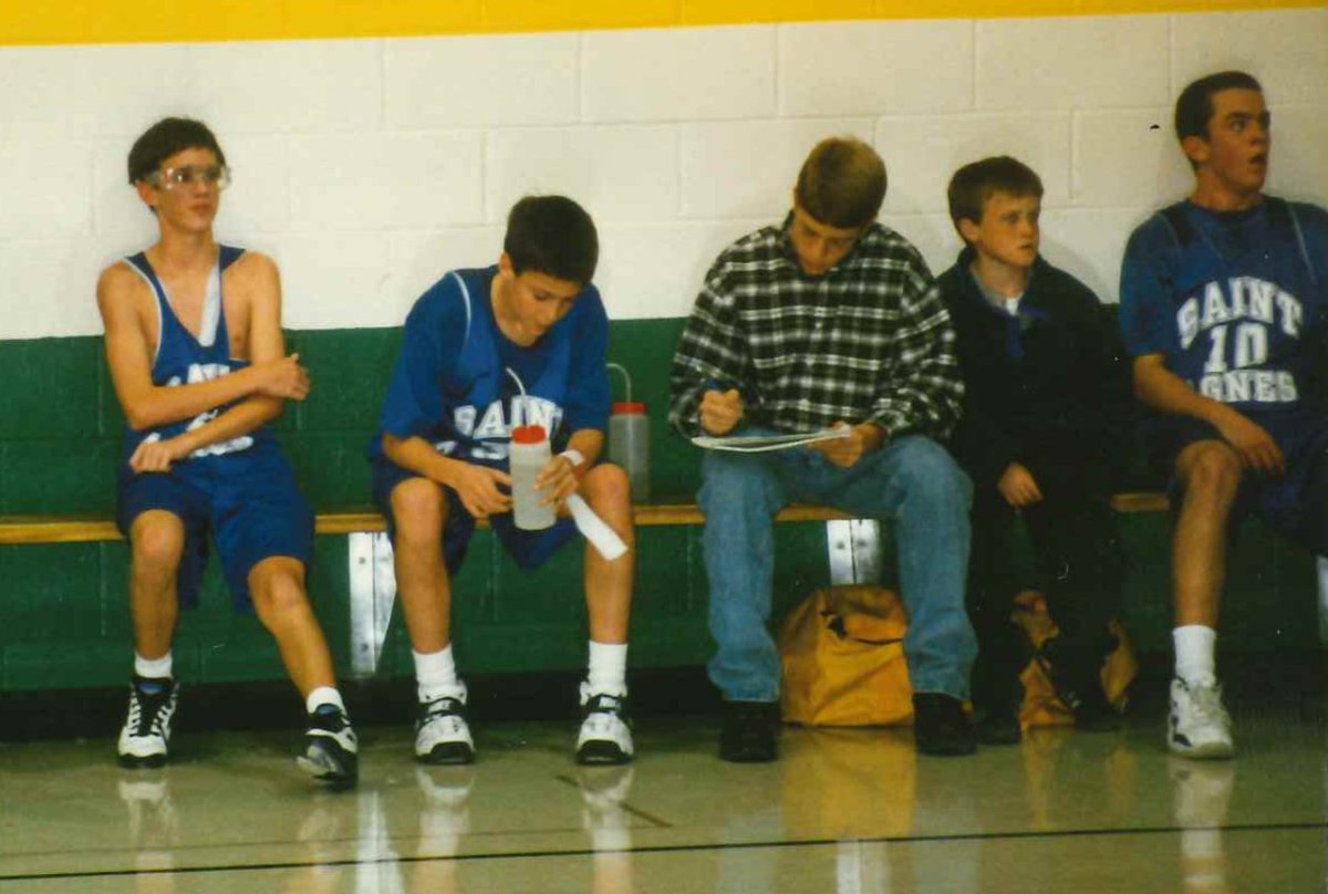 cnglasser's tweet photo. So incredibly sad to hear about the death of my childhood friend Josh Barrick in yesterday's shooting. 

We played every sport together growing up -- basketball most of all. Catholic school league, AAU, summer camps, pick-up on recess. He was a constant of my childhood. https://t.co/gTXQ00F2wH