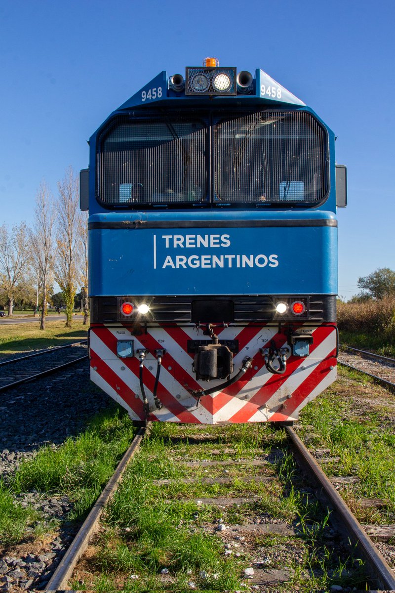 TACargas's tweet image. 🚂POR FERROCARRIL A TU MESA 

📈 En el 1° trimestre del año aumentamos el transporte de productos de consumo un 225% comparado con el mismo período de 2019.

✅ Se destacó el despacho de agua envasada desde #Mendoza y el de azúcar desde #Jujuy y #Tucumán. 

#SeguimosCreciendo