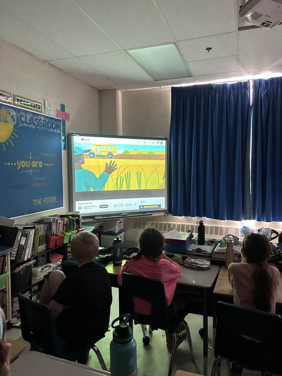 janecrabby's tweet photo. Learning about potato farming in New Brunswick. Don’t eat green potatoes! #GCFT23CONTEST Rolling Hill PS https://t.co/qWhXtvta5o