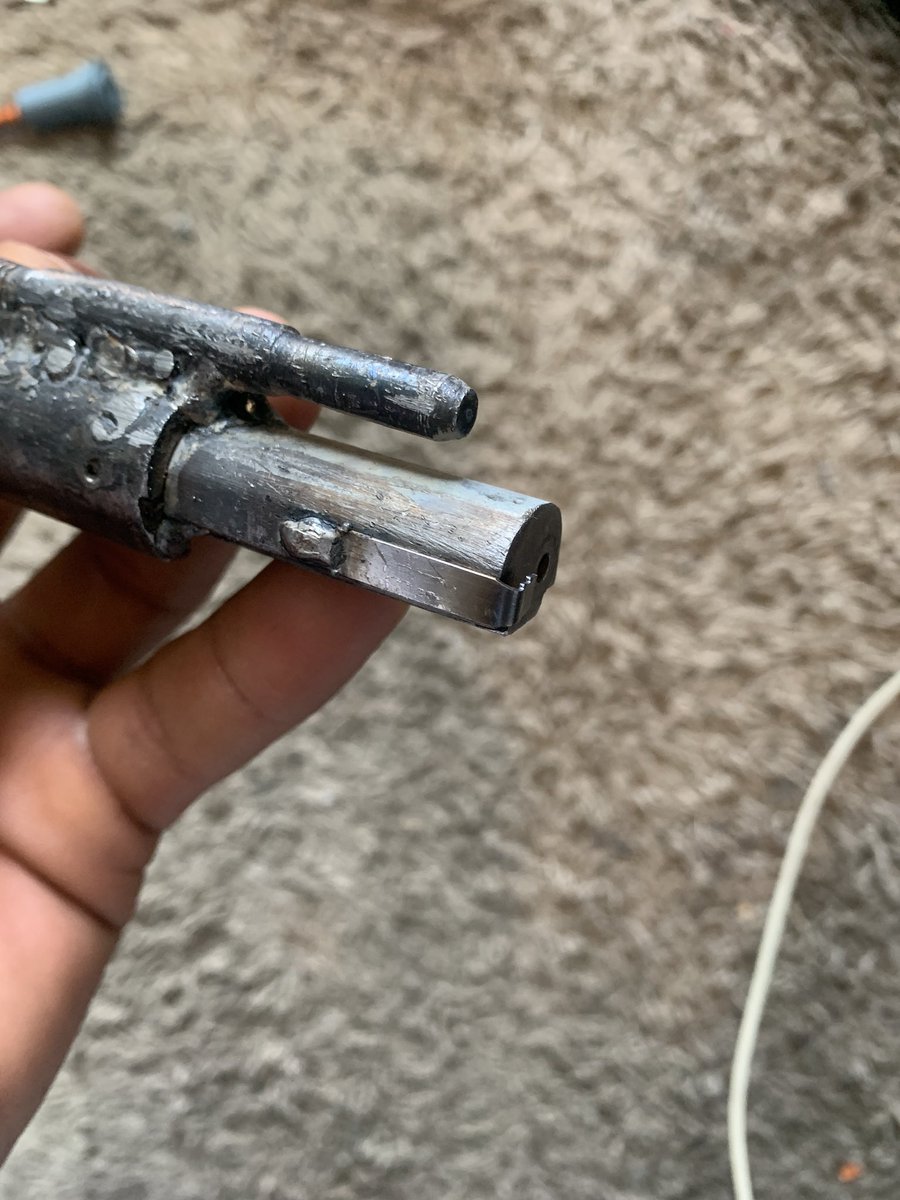 Robert on Twitter "Homemade 22magnum welded ar bolt has a extractor now!!"