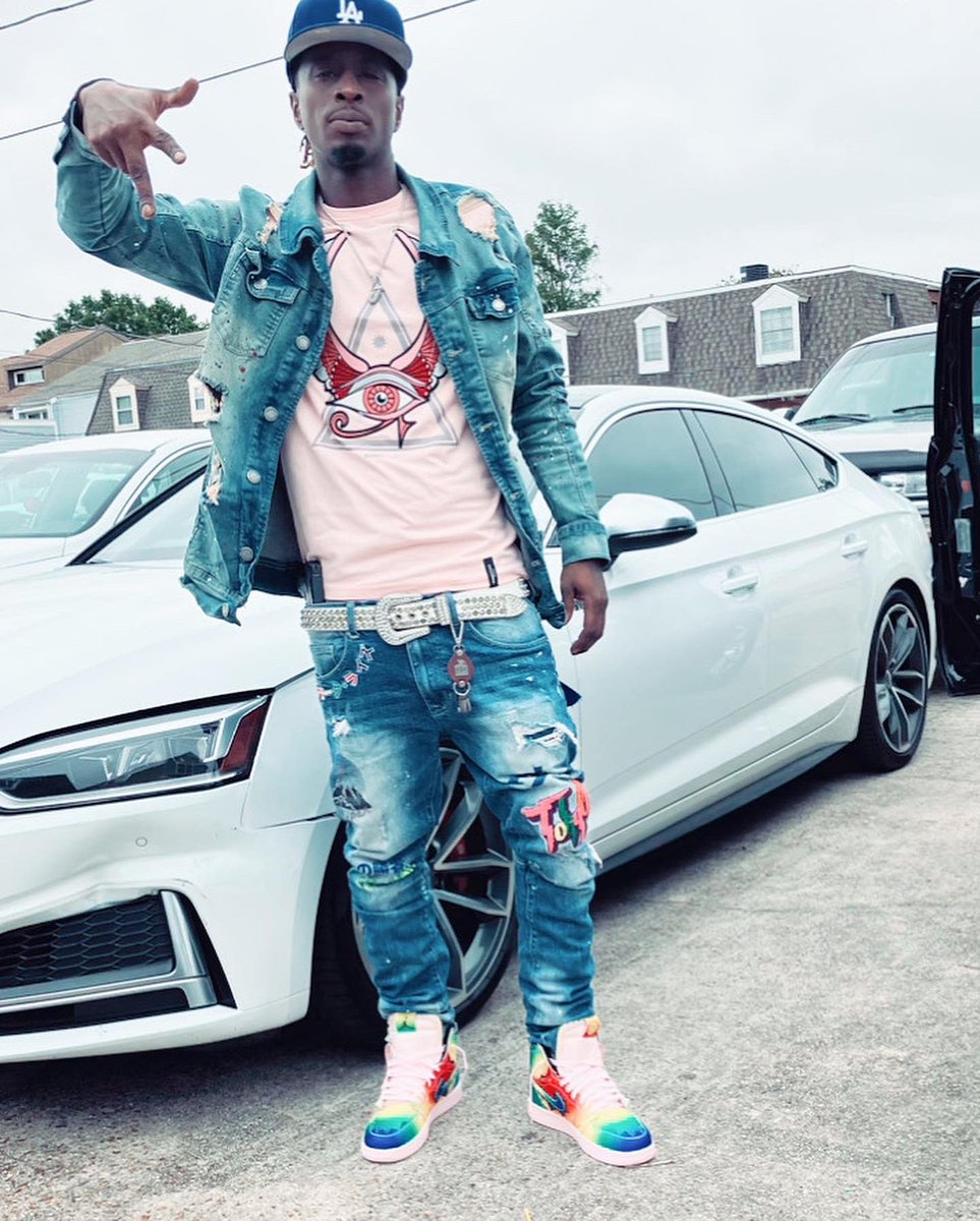 Dat_Boy_There_'s tweet image. 🦍💎♿️