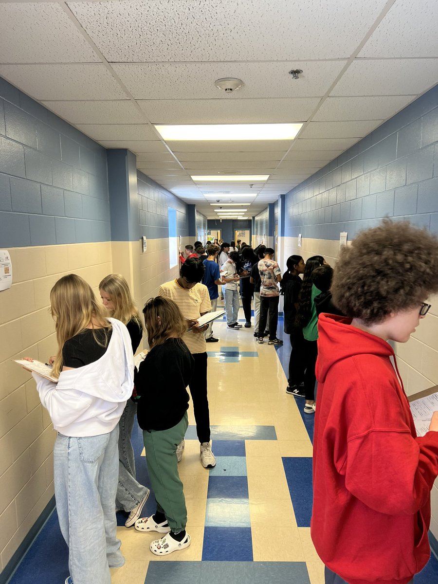 Reviews can be boring… spice it up by mixing classes and working in the hallway! #rootedgarcia