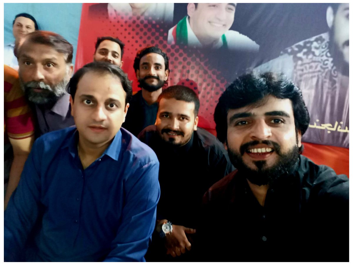 FahadIntizarPPP's tweet photo. Selfie with Spoke Person Gov of Sindh Barrister @murtazawahab1, President PSF Sindh @psfmansoor, SVP @kaleembhuttapsf Inf Sec @sheryarbhagat &amp; GS PSF KHI @JamshedAlamKha5. https://t.co/ThFS6arjBR