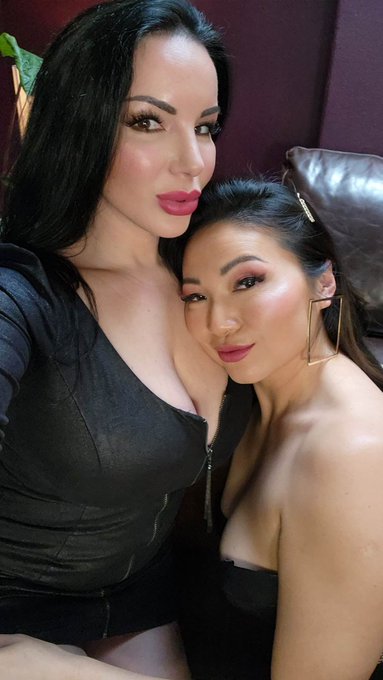 Mz. Kim 🗝️- San Francisco Dominatrix's pics and videos - FtcrM08aMAEEYKe jpg:small image 9