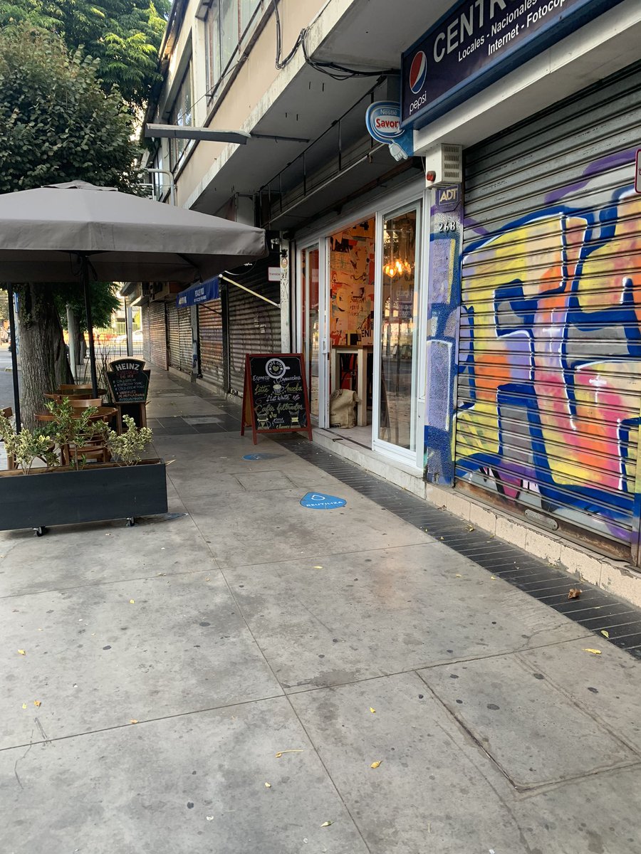 Nuevo local de café en Viña , calle Quinta casi al llegar a Viana, está abierto desde las 08.00 horas , faltan más lugares abiertos a esa hora ! 🙏🏻