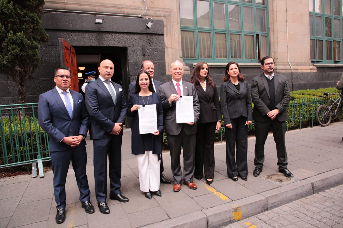 🗳📑 Hoy, <a href="/ANADEcolegio/">ANADE Colegio</a>, <a href="/INCAM_Abogados/">Colegio de Abogados</a> y <a href="/Coparmex/">Coparmex Nacional</a> presentamos dos Amicus Curiae en la <a href="/SCJN/">Suprema Corte</a>.

Confiamos en que esta #ExigenciaCiudadana, la información y los argumentos aportados ayuden a que las ministras y ministros cuenten con más elementos para declarar inconstitucionales