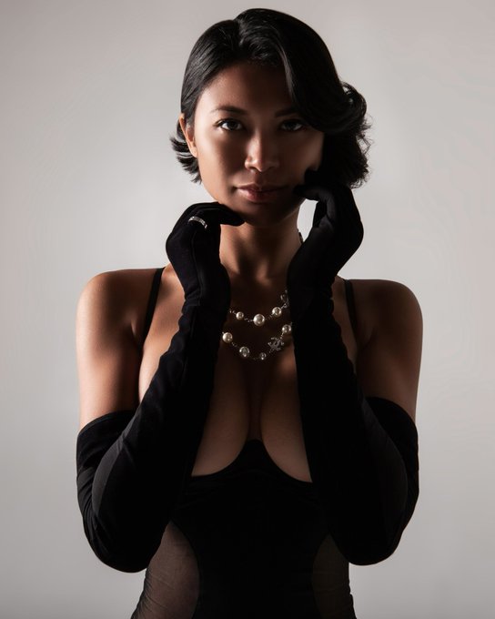 Watch Chanel Uzi's leaked NSFW photo on TwXstars