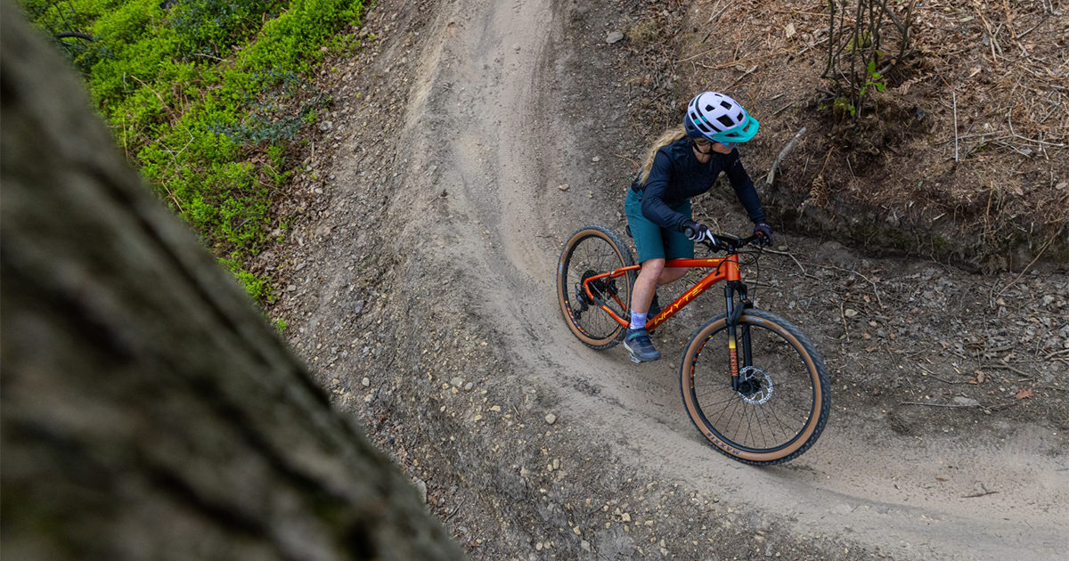 EvansCycles's tweet photo. New in and ready to tackle any terrain - upgrade your mountain biking game with the sleek and powerful Whyte Compact 806 π¦
Shop now
π https://t.co/sDHmz27YH8 π
π· Whyte Bikes
#MountainBikeAdventure #WhyteBikes #RideTheTrails https://t.co/voRaUWyNZe