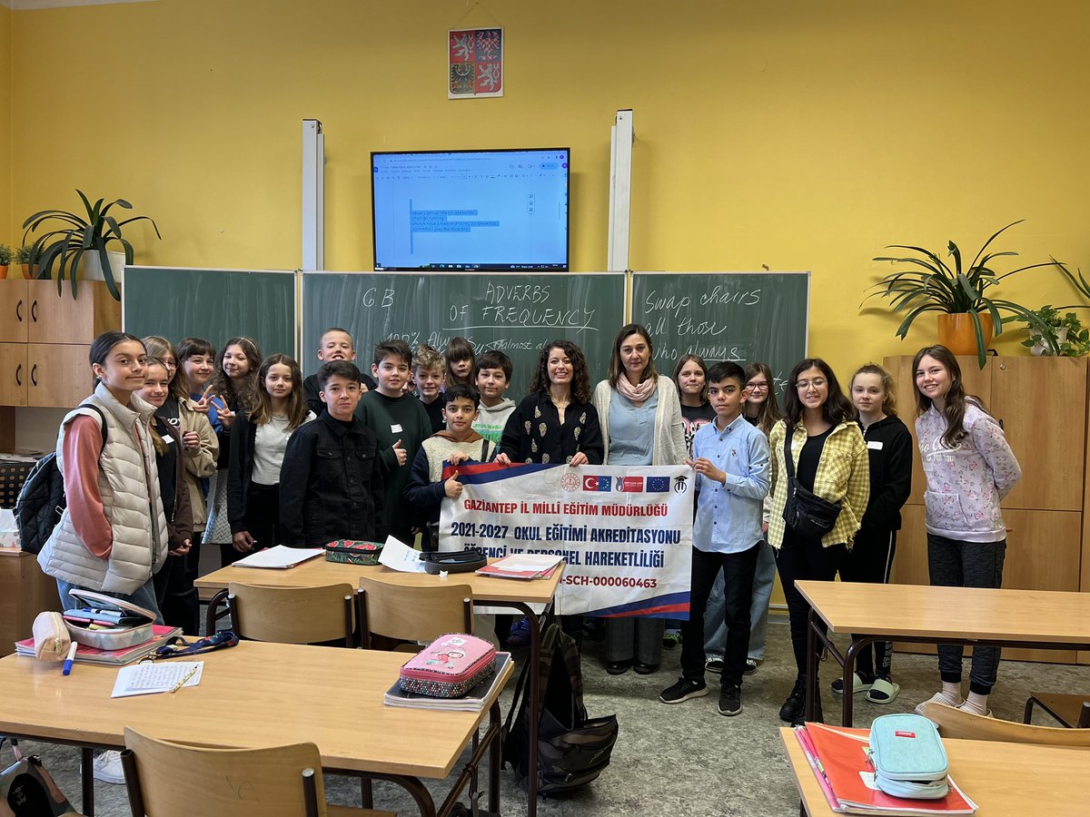 Gaziantep İl Milli Eğitim Müdürlüğü Erasmus + Okul Eğitimi Akreditasyonu Grup Öğrenci Faaliyetimizde 1. Gün 🌏📚📎📌

<a href="/yasintepe/">Yasin TEPE</a> <a href="/M_A_Tiryakioglu/">Mehmet Ali TİRYAKİOĞLU🇹🇷</a> 
<a href="/ulusalajans/">Türkiye Ulusal Ajansı 🇹🇷 Turkish NA</a>
<a href="/_kayazehra/">Zehra KAYA</a> 
<a href="/etwgaziantep/">Erasmus / eTwinning Gaziantep</a> 
@husnudumluiho