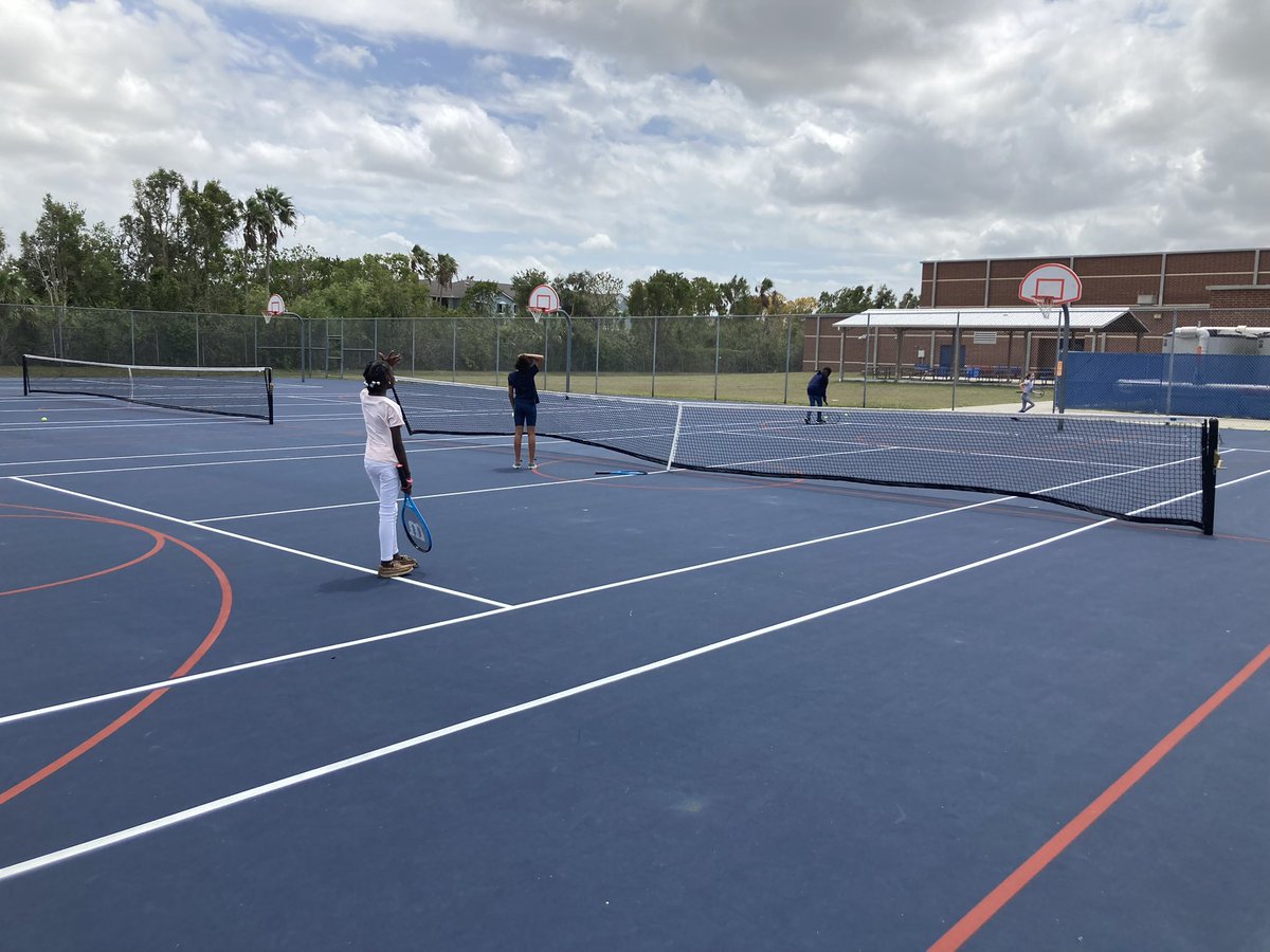 Ray V Pottorf Elementary (@rvpelementary) on Twitter photo Thanks <a href="/PLDunbarMS/">Paul Laurence Dunbar</a> for allowing us to use your tennis courts! We have a volunteer teaching a small group of 5th graders how to play during PE twice per week! Thanks <a href="/PLDunbarMS/">Paul Laurence Dunbar</a> for allowing us to use your tennis courts! We have a volunteer teaching a small group of 5th graders how to play during PE twice per week!