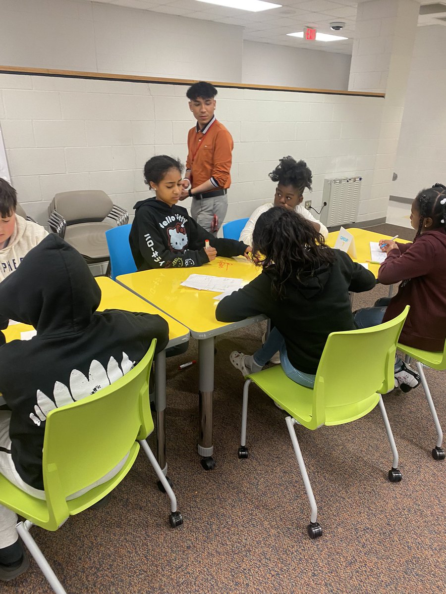 FosterMissi's tweet photo. The kids really enjoyed these one step equation stations led by these enthusiastic future educators 😊@NCStateCED @CCMMSRedwolves https://t.co/BA6RVlEu1u