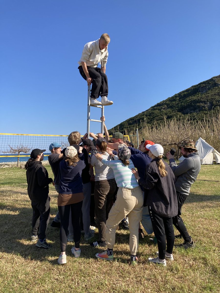 FoeFeCamps's tweet photo. Spiel, Spaß und Wanderung - nur einige der Aktivitäten, die bei der Gruppenleiterschulung aktuell auf Korsika auf dem Tagesprogramm stehen. Sonnige Grüße vom #CapCorse ☀️ https://t.co/qAJEMkbOt1