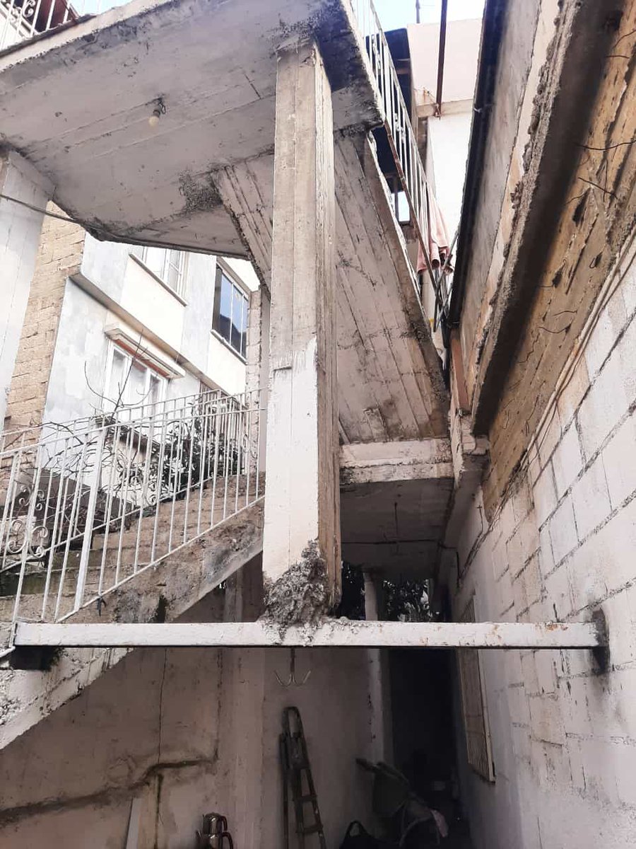 Mühendislerin ve mimarların tasarımında olmadığı bir yapı, alabileceğiniz en pahalı mezar olur.
#EmeğimizİçinSesVer
#muhendisinELİTAŞaltında
#Muhendismimar50bin
#muhendismimar50binatama
#herşantiye1şef
#1şantiyeye1şef