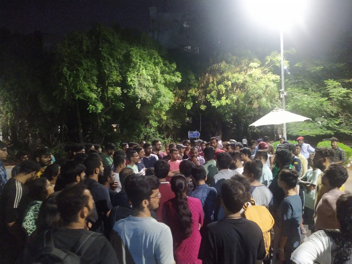 AppscIITb's tweet photo. Protest against the administration of @iitmadras demanding #justiceForSachinJain happening now. The administration has not implemented any structural changes against harassment of students by faculties. Students have demanded the resignation of Sachin's guide and Dean. https://t.co/Z2jj5yPLlm