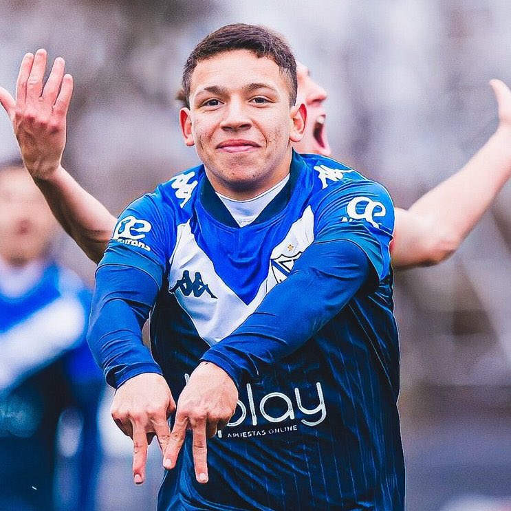 AlbicelesteTalk's tweet photo. ❗️Gianluca Prestianni’s father: “His dream is to play for the Argentina National Team.” @DSportsRadio ✨🇦🇷 https://t.co/HJQaqR08Uj