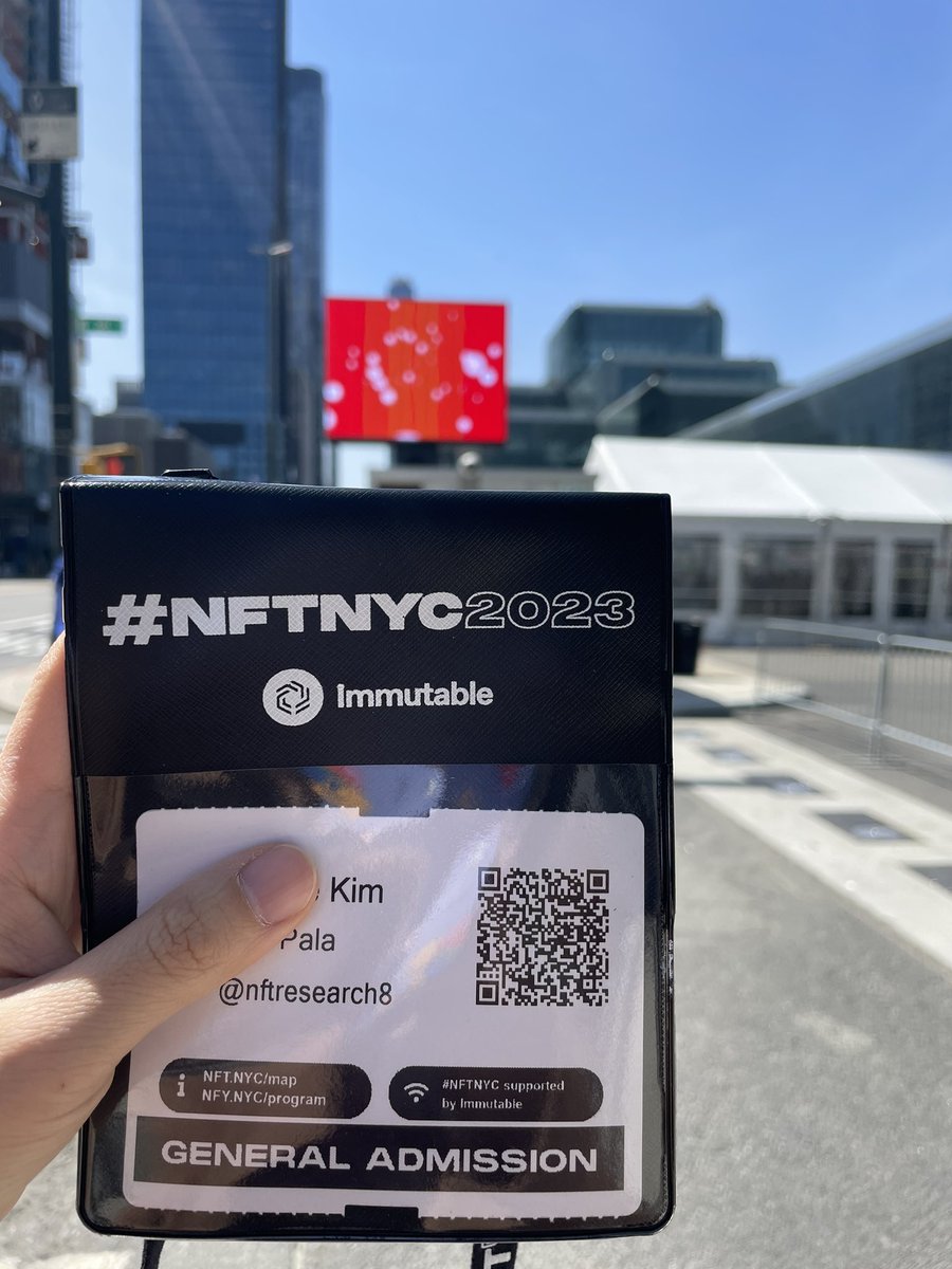 nftresearch8's tweet photo. @NFT_NYC @tylerxhobbs @PaceGallery @BangOlufsen @SuperRare beautiful nyc weather today❤️ nft, art, irl and friends! https://t.co/E0bUrMEOVo