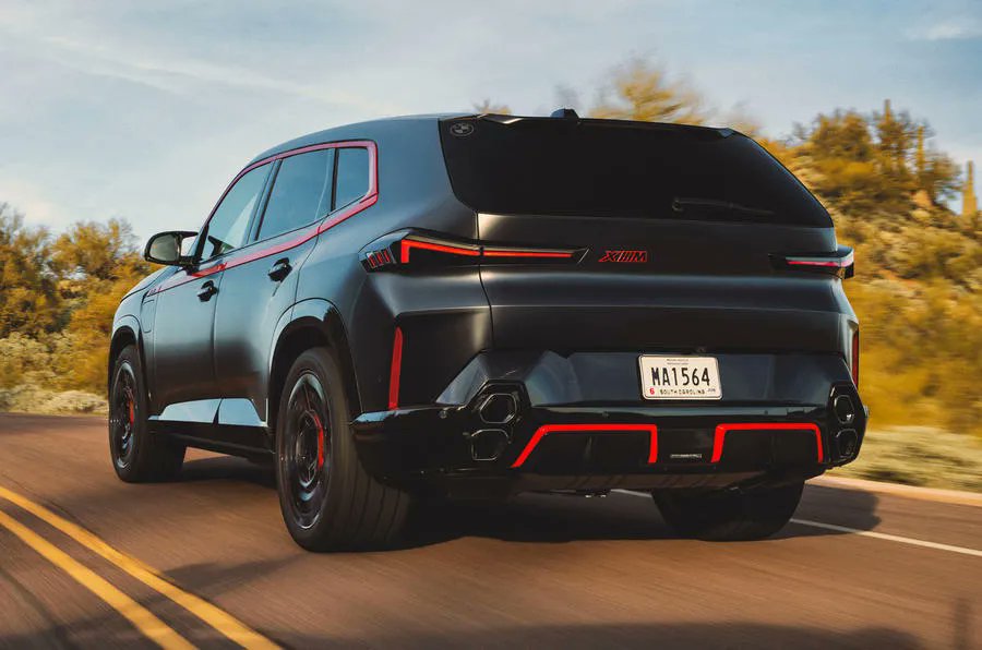 autocar's tweet image. BMW has revealed the £170,860 XM Label Red - an uprated version of its hybrid super-SUV 🔥 It packs 738bhp, 738lb ft and some eyecatching visual changes... buff.ly/41lgmq1