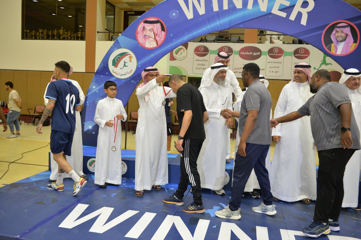AldabalAbdullah's tweet photo. لقطات متنوعة لنهائي البطولة🤩🔢 

💚| #نهائي_دورة_الفقيد_عبدالله_الدبل 
🏆| النسخة الخامسة عشر 
💬| الدورة إحياء ذكرى وترسيخ مبادئ 
📆| رمضان 1444 هـ
🏟| صالة نادي الاتفاق https://t.co/WebOCyMoNU