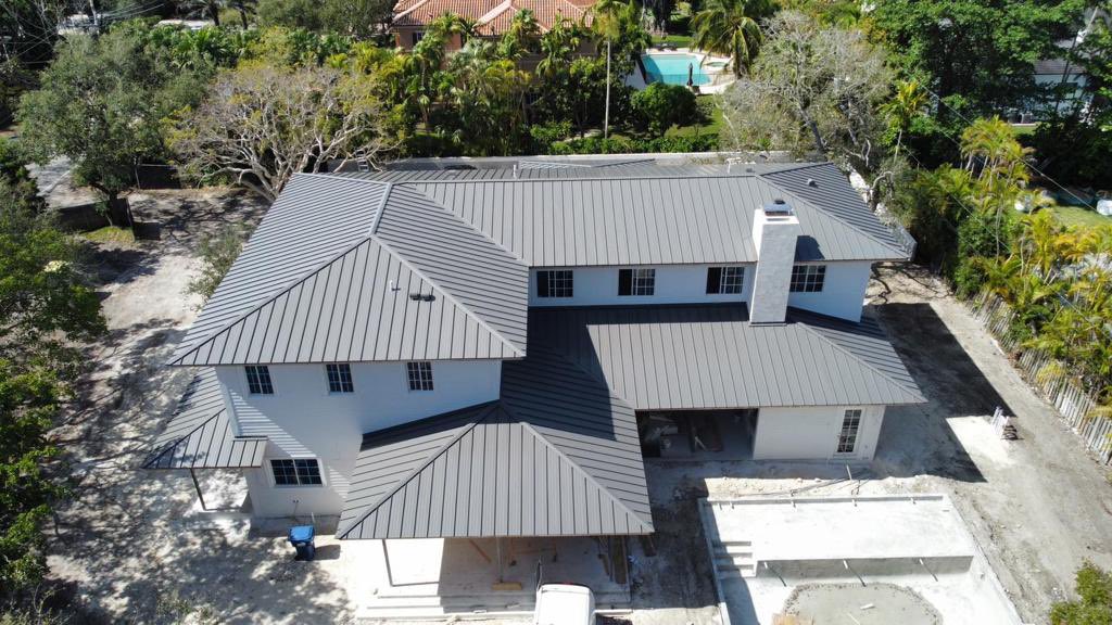 RomeroRoofing67's tweet photo. Free Estimates 🚨 Now serving South &amp; Central Florida 🚨 New Roof, Re-Roof, Repair, Maintenance 🚨 DM or Call us (305)388-3704 or (305)800-LEAK 🚨

 #RoofLife #Miami #DadeCounty #BrowardCounty #PalmBeach #Construction #Roofing #Realty #MiamiBeach #CoralGables #WorkHard #PlayHard https://t.co/1ScgP1mSyz