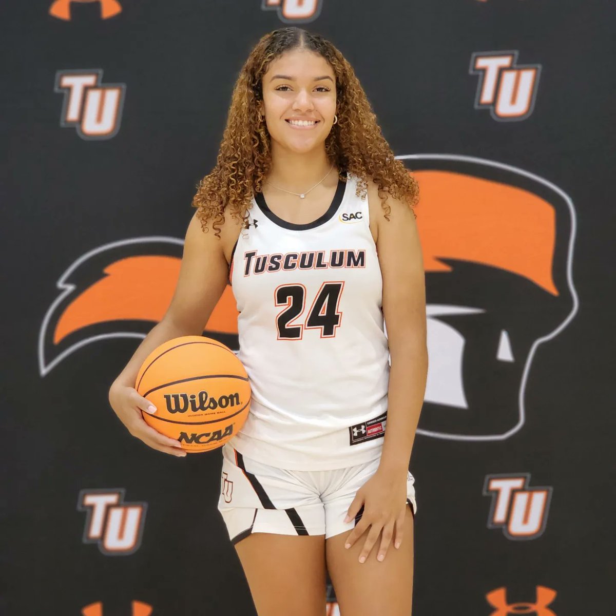 Tomorrow April 12, 2023 this will be official ✍️... At 11:11 in the <a href="/OaklandRCS/">Oakland High School</a> Auditorium <a href="/OHS_LadyPatsBB/">OHS Lady Patriots</a> <a href="/NikiahChesterf1/">Ni’Kiah Chesterfield</a> will be signing her NLI to continue her academic and athletic career at <a href="/Tusculum_Univ/">Tusculum University</a> <a href="/TusculumWBB/">Tusculum Women's Basketball</a>
 🖤🧡🖤🧡
#OaklandLadyPatriot ➡️ #TusculumPioneer