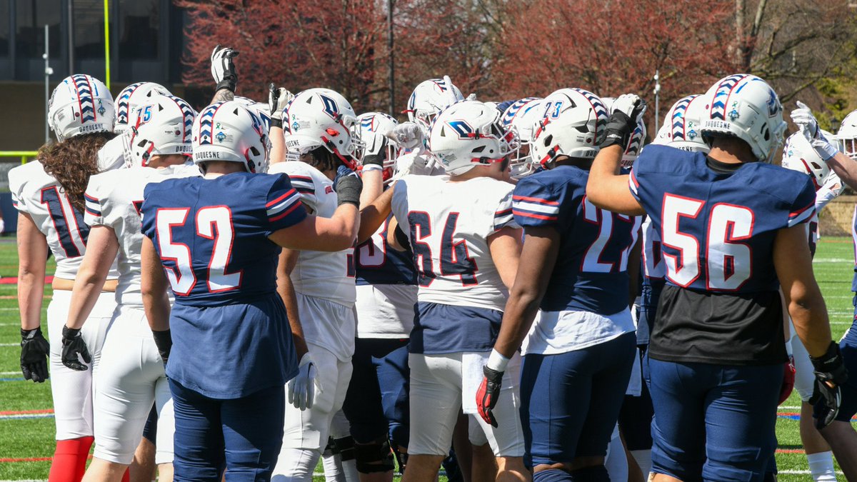 TrevorBarry13's tweet photo. I would like to announce that i have received my first division 1 offer from duquesne university! thank you @CoachFarisonDUQ @CoachMikeCraig @CoachSchmittDU @DuqFB 
#GoDukes
@IHS_ChiefsFB https://t.co/KQTgpxL3kw