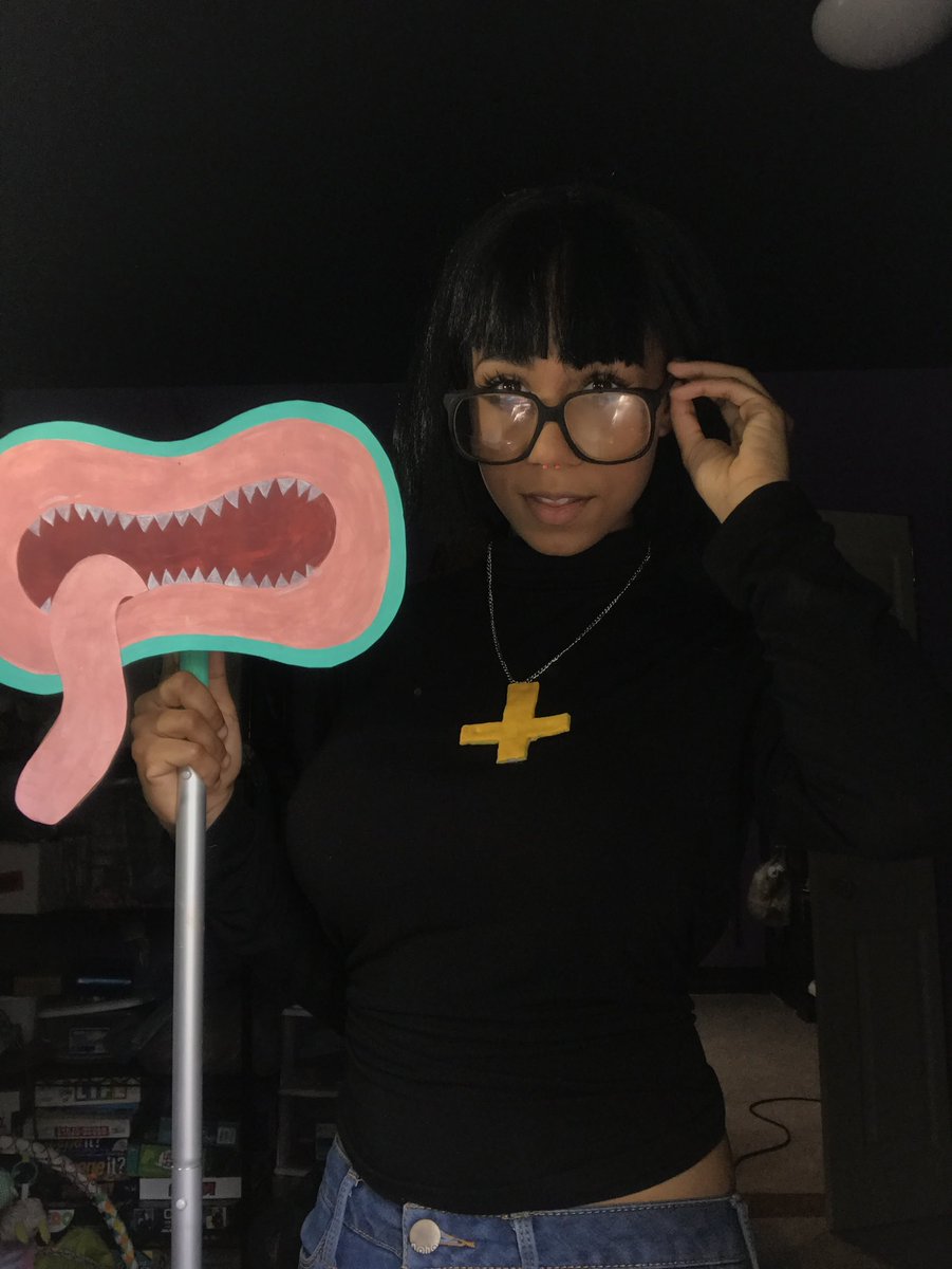 CosplayEnergy's tweet photo. If you see this drop a photo of yourself as a villain- 

Two of the best villains https://t.co/283Kb18ac2