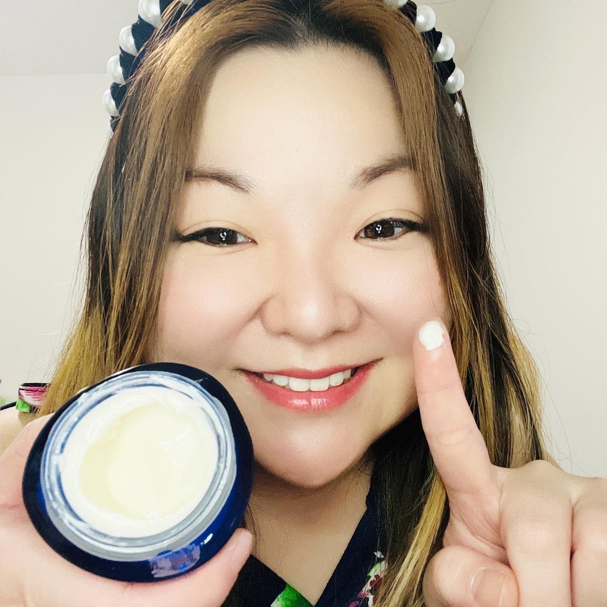 karina_kt's tweet photo. I received this product for free from Influenster and Biotherm in exchange for my honest review. Check out my full review at 
https://t.co/bGM9dkqjt6
#complimentary #BiothermBlueInfluenster @Influenster @BiothermCanada https://t.co/CKdYgbcm8B