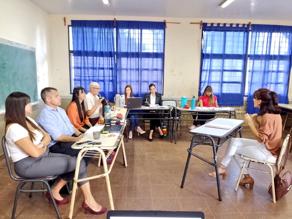 Jornada de convocatorias junto a Directores de la zona Sur y Centro en la ENS N°5, de San Ignacio.
Formación Docente.
¡Gracias colegas por la participación!
<a href="/miguel_sedoff/">Miguel Sedoff</a>
<a href="/linares_cielo/">Cielo Linares</a>
<a href="/cjdechat/">Christian Dechat</a>
<a href="/jalbertogalarza/">Juan Alberto Galarza</a> <a href="/CGEMisiones/">CGE Misiones</a> <a href="/patriciakijuk/">Patto Kijuk</a>
<a href="/grillo141/">Ruben Dario</a> <a href="/udpm_misiones/">UDPM</a>