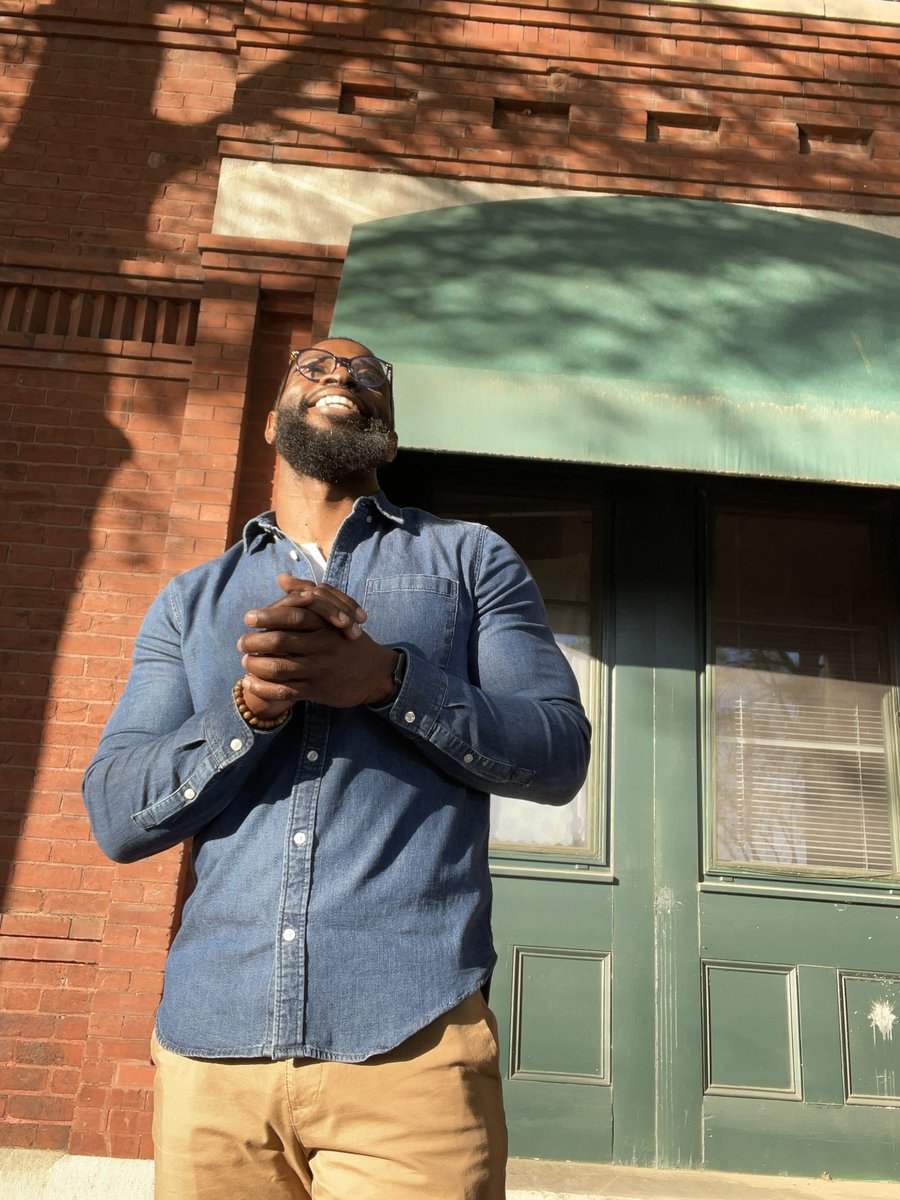 marcusamajette's tweet image. Smiling because not all lost, is lost. 
#giveittime#fit2finish