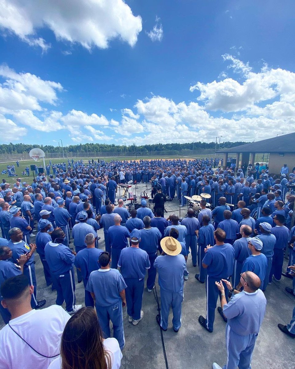 God Behind Bars tweet media