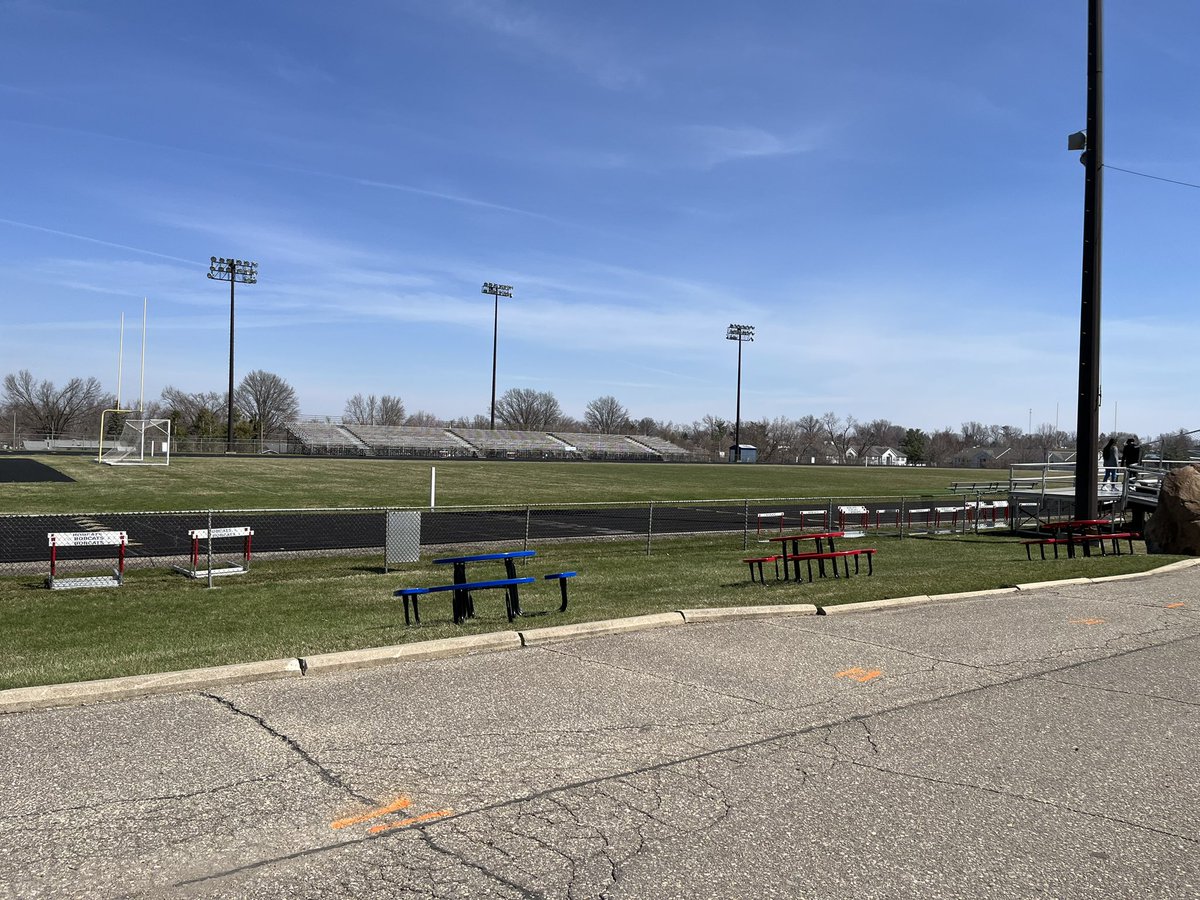 MhspeLife's tweet photo. Last trip around the complex and track!! Lots of memories so a little sad but knowing there are many more to come makes change a bit easier!!😊😊😴😴 https://t.co/mqsGX8Uvwz