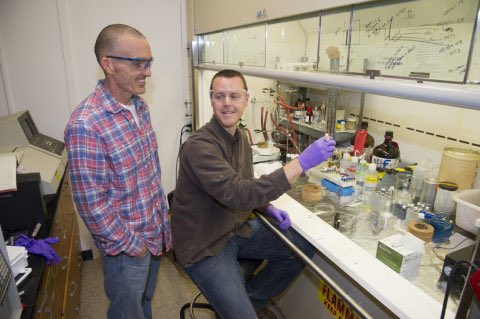 A wax that is derived from a commonly grown marine microalga could be the next big thing in cosmetics -this advancement is thanks to a recent license agreement between WWU, <a href="/WHOI/">Woods Hole Oceanographic Institution (WHOI)</a> and Upwell Cosmetics. Read more in Western Today: news.wwu.edu/wwu-woods-hole…