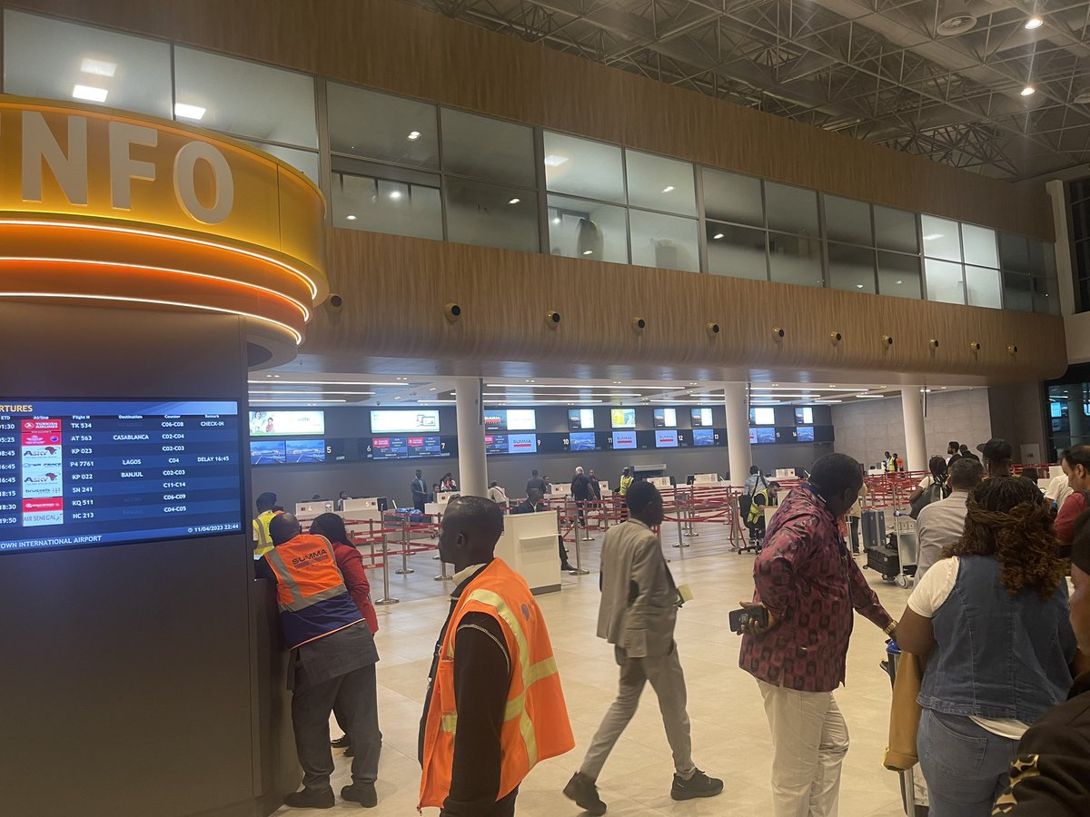 Uncle Chris🇸🇱🇩🇰 on Twitter "New airport terminal is beautiful 😍 