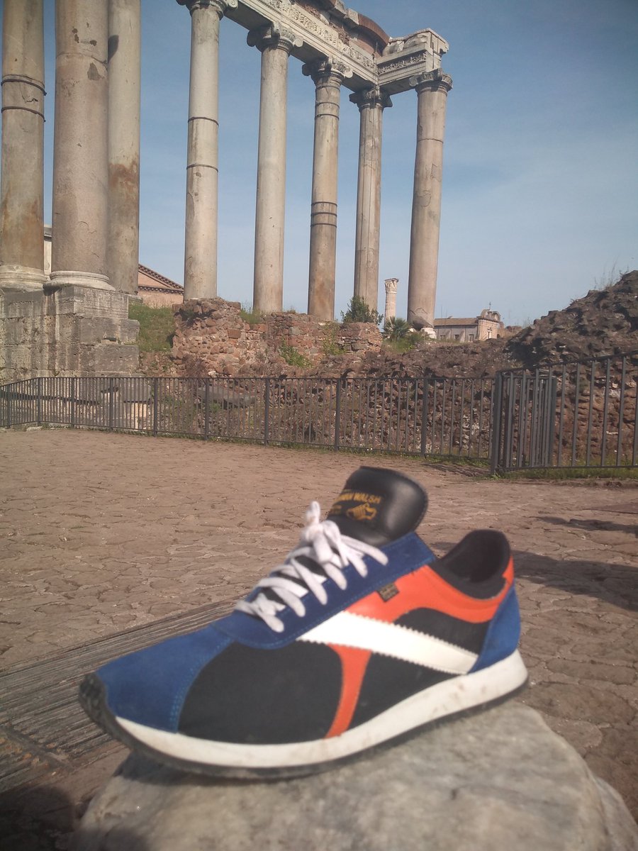 Bolton's finest @NormanWalshUK bossing Rome #Rome #Roma #Trainers #normanwalsh #Bolton #England 👌