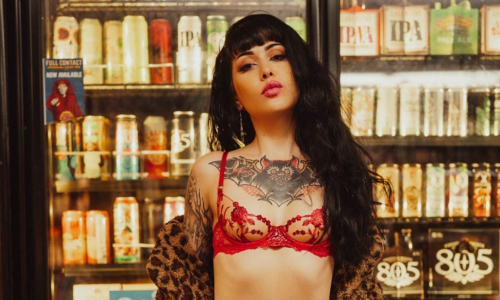 AVN Media Network on Twitter: "Arson Leigh Enchants Dick Dangle on