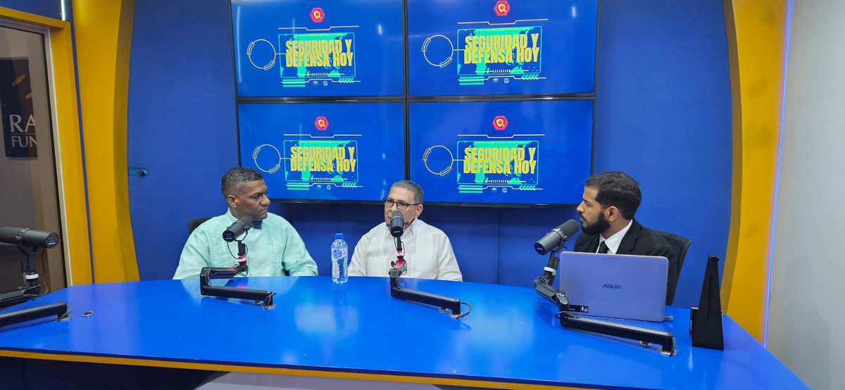 RadioFUNGLODE's tweet photo. En vivo #SeguridadyDefensa
Nos acompaña el Director Nacional de Hogar Crea Dominicano, Julio Manuel Díaz Capellán.
¡Sintoniza! En nuestro canal de YouTube #RadioFunglode
https://t.co/IyNKsiuTaV https://t.co/WWIxHKTGPz