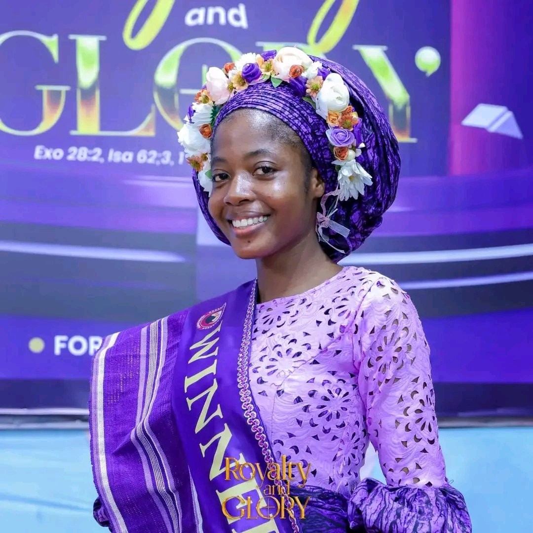 gospelfilmsng's tweet photo. The overall winner of the Mountain of Fire And Miracles (MFM) First Fashion Show themed- "Royalty and Glory" is Oluwatunmise Ayanda who represented the Ushering Unit.

📸 Credit - MFM page
Thread (1/7) 🧵🧵🧵 https://t.co/1rp8PPwkcs