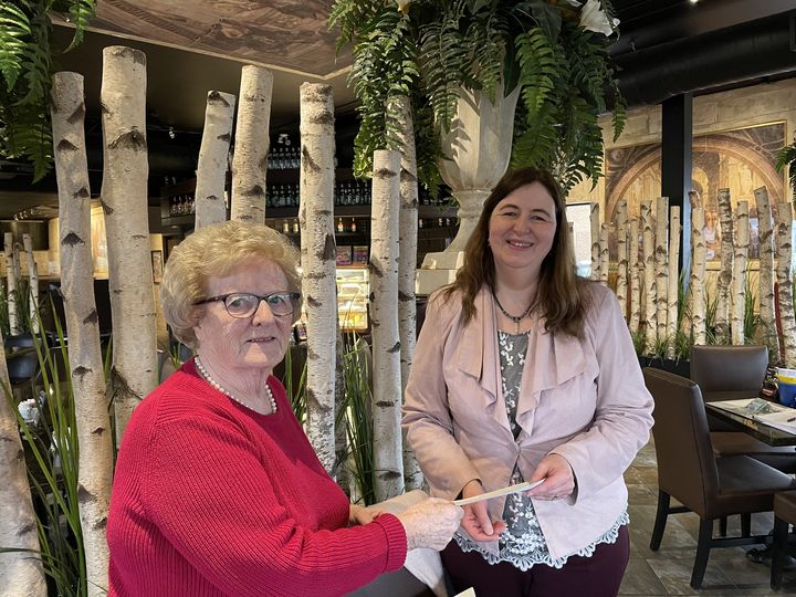 Rotarian Margaret Robertson presents a donation to Colleen Stinson of Flamborough Connects to help support the great work they do for the people in our community. We are very appreciative! It was a pleasure being in attendance. Colleen Stinson #

#rotaryclubofflamborough