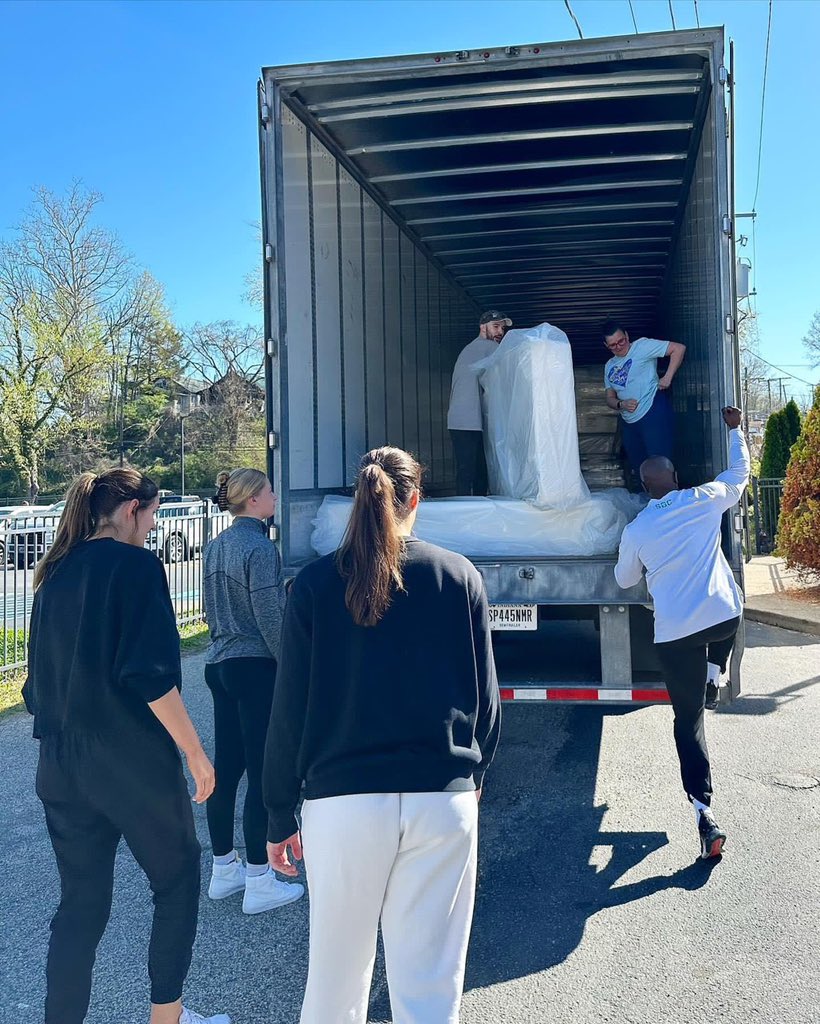 HerdVolleyball's tweet photo. Today some of the team got to help out at Ronald McDonald House of Huntington. 

They were able to help take out old beds out and put new ones in for their bedrooms! 

#WEoverME // #WeAreMarshall https://t.co/zJNBxBPGZO