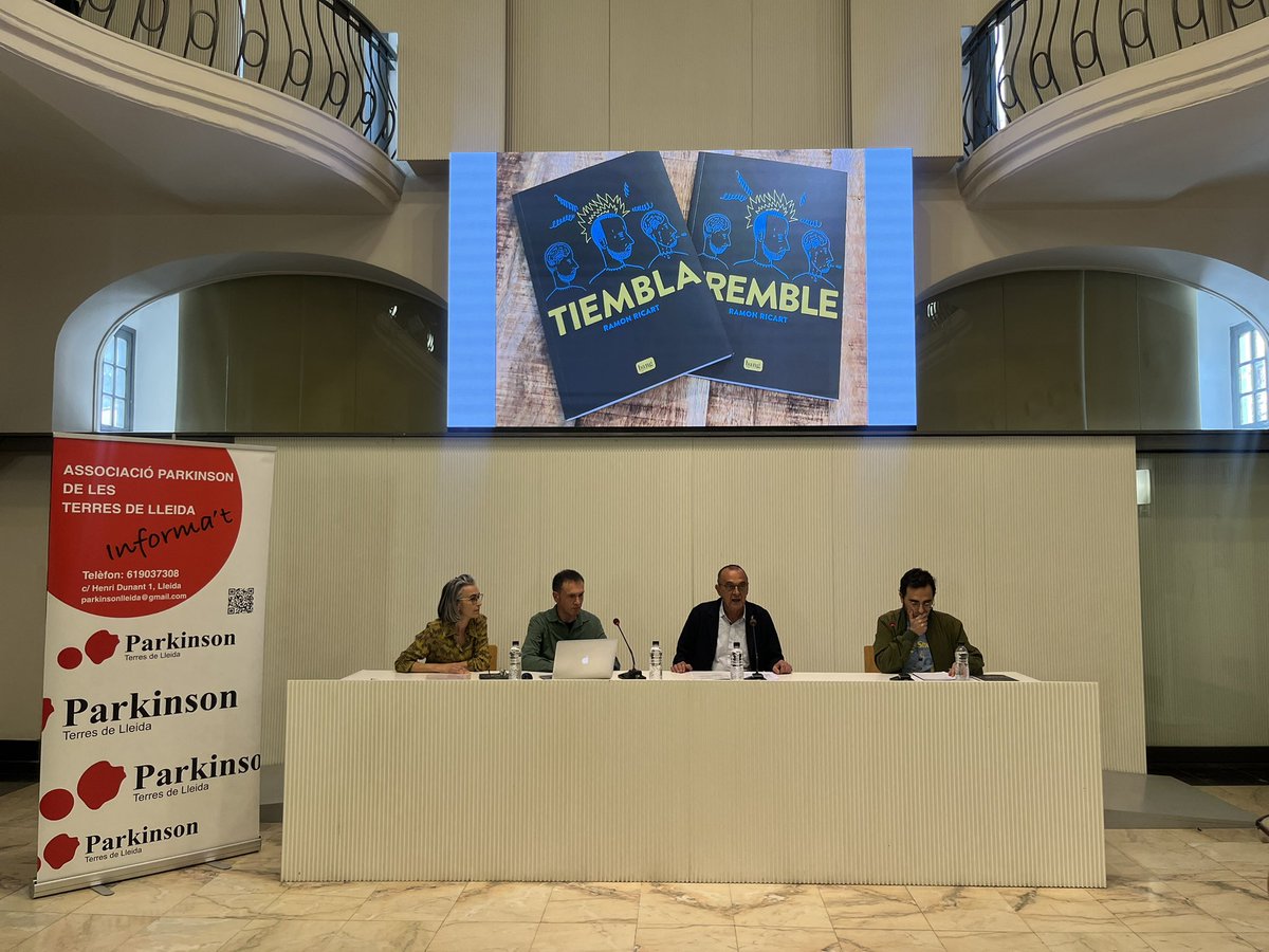 ercpaeria's tweet photo. 📖En motiu del #DiaMundialDelParkinson, l'alcalde @MiquelPueyo, la TA @montrosilda i el regidor @jrutllant han assistit a la presentació de la novel·la gràfica "Tiembla", de @ramonricart7, on explica les conseqüències d'aquesta malalta neurodegenerativa i com conviu amb ella. https://t.co/ddSbhx6LKD