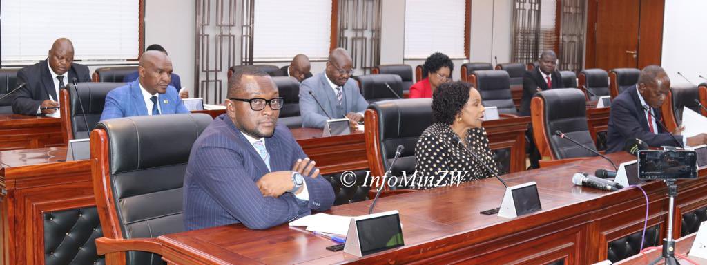 nickmangwana's tweet photo. “Proposed Partnership between GoZ and Road Trackers Construction on the Rehabilitation of the Shurugwi- Mhandamabwe Road. The project scope will include construction, upgrading and widening of the 43 km Shurugwi-Mhandamabwe Road which links Beitbridge Border Post with Gweru” https://t.co/E3Qy9gOOg8
